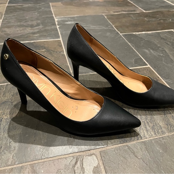 Calvin Klein Nilly heels matte black GUC - Picture 4 of 5